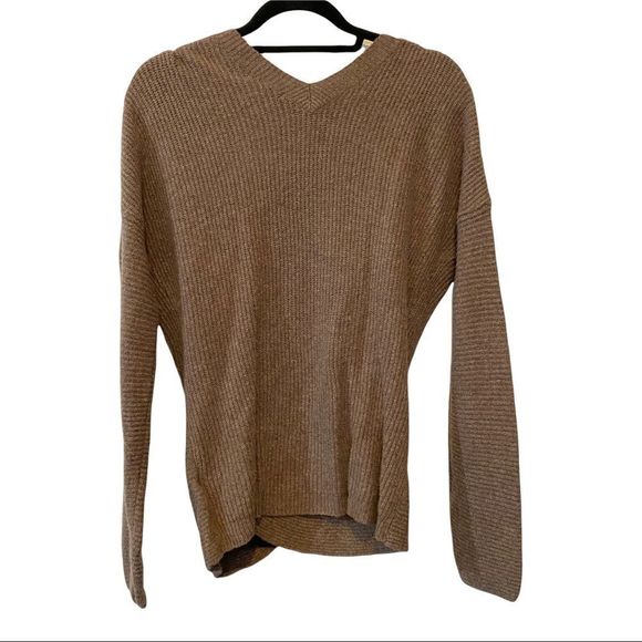 Wearing your heart on your sleeve wear 2 ways crossover sleeve sweater M nwt - Picture 6 of 7